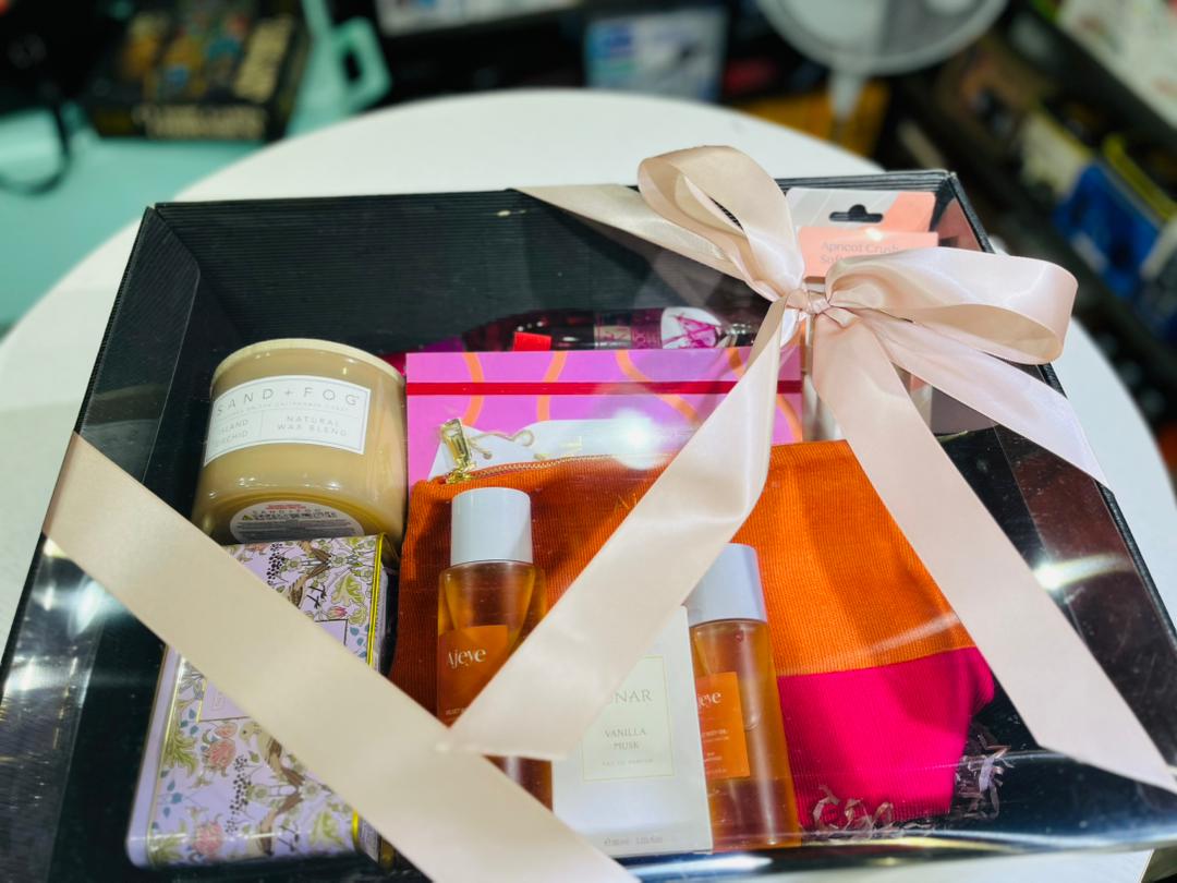 The Ajeye Glow Set